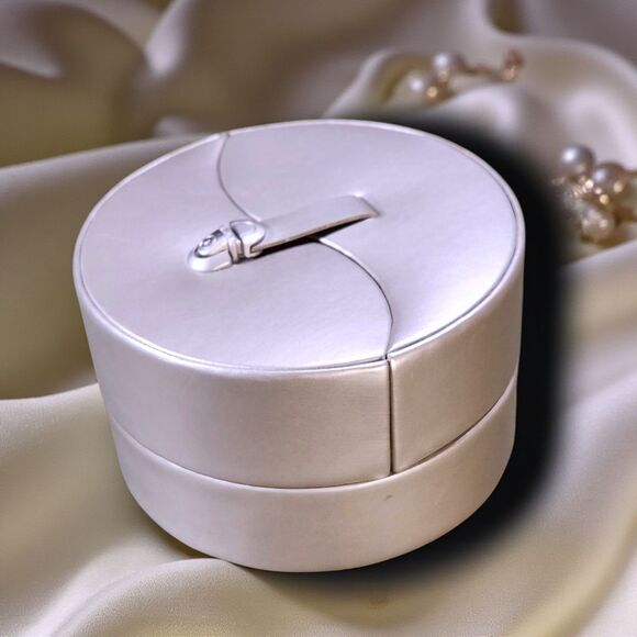 Wolf Designs Yin Yang Silver Round Jewelry Box Multi Compartment Travel Case - Picture 1 of 9